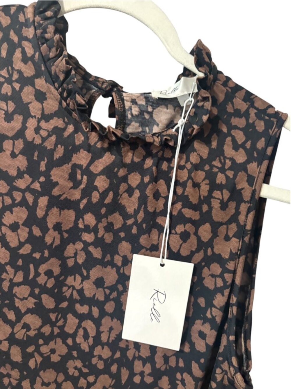 Rielle Leopard Print Ruffle Neck Tank Top - Picture 6 of 7